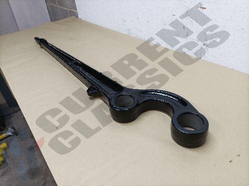 LAND ROVER DEFENDER PAIR OF FRONT RADIUS ARMS