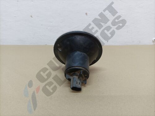 LAND ROVER DEFENDER 90 TD5 REVERSE LIGHT