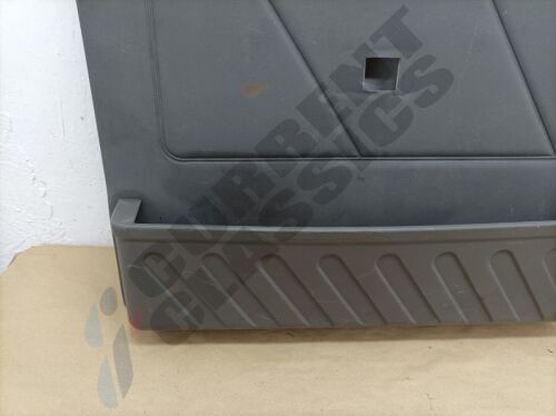 LAND ROVER DISCOVERY 2 REAR TAIL GATE DOOR PANEL